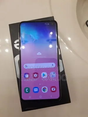 Samsung Galaxy S10e 128 GB Blue