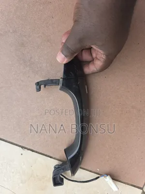 2019 Chevrolet Cruze Driver Door Handles
