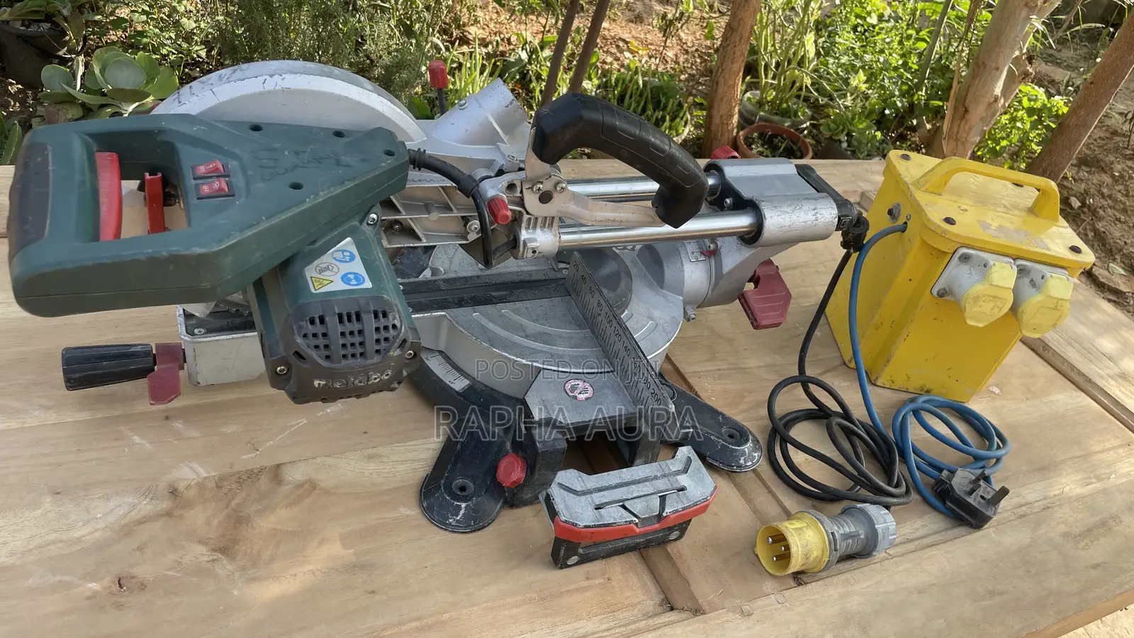 Metabo KGS 216m Professional Mitre Saw With Step Down