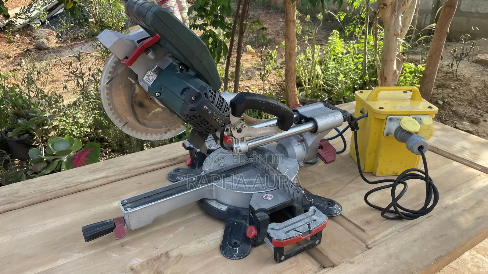 Metabo KGS 216m Professional Mitre Saw With Step Down