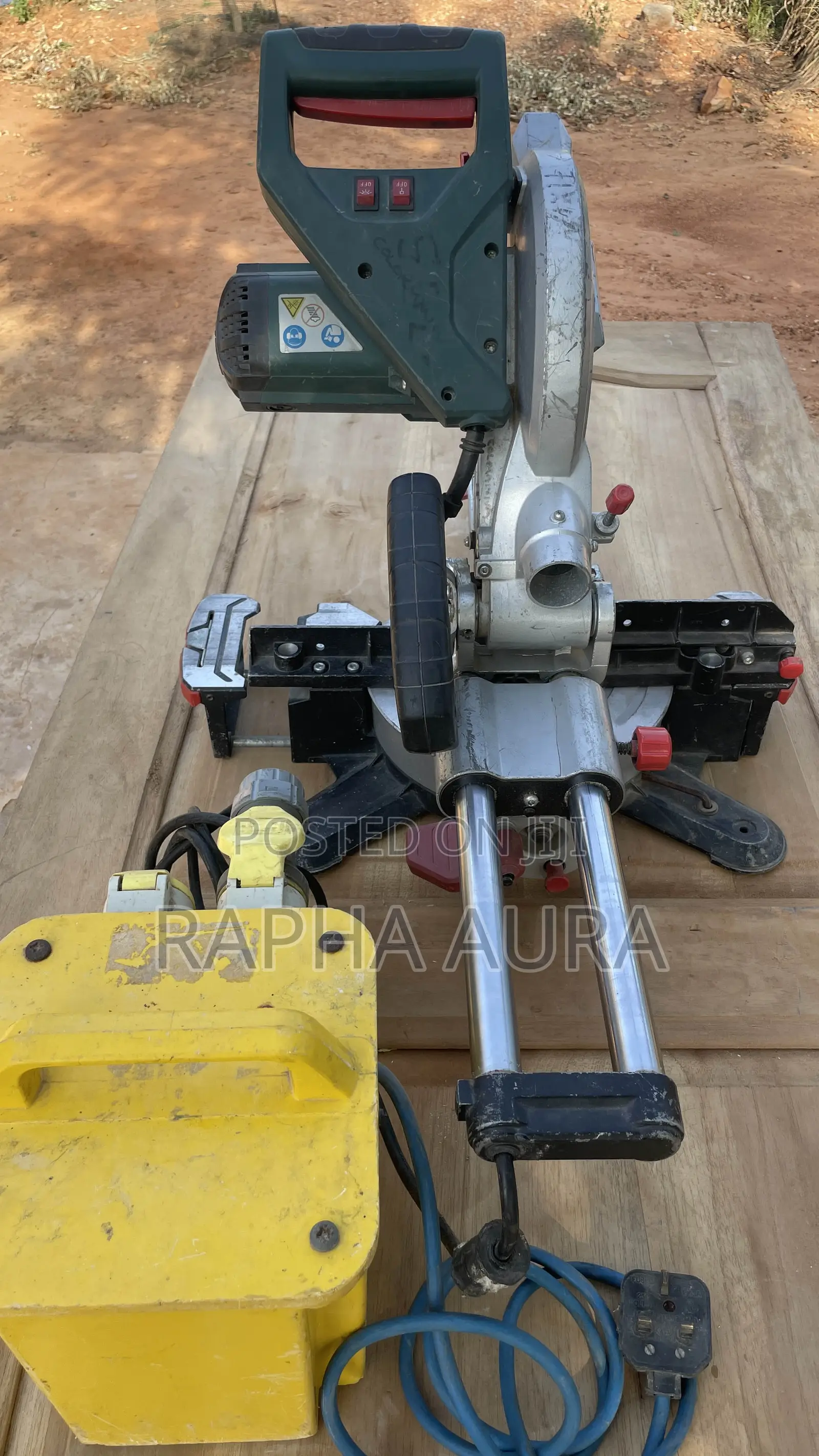 Metabo KGS 216m Professional Mitre Saw With Step Down