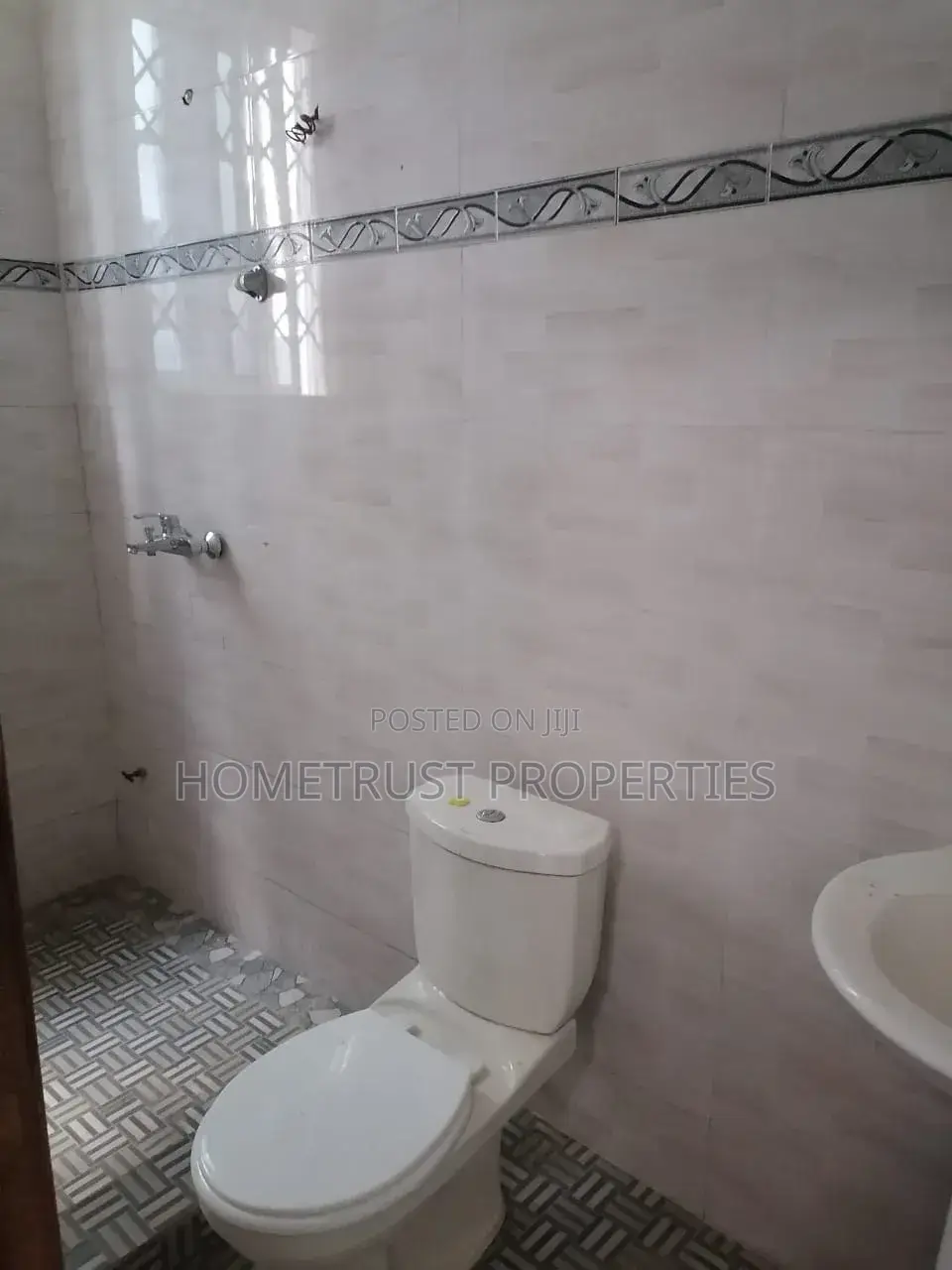 6bdrm Duplex in Pokuase Acp for rent