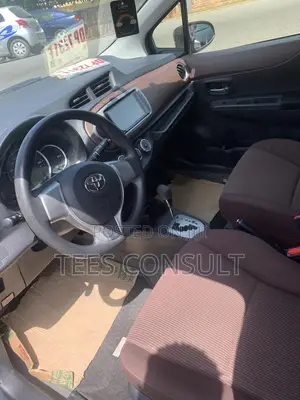 Toyota Vitz 2012 Black