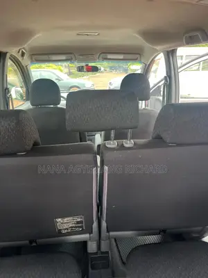 Toyota Sienta 1.5 FWD 2013 White