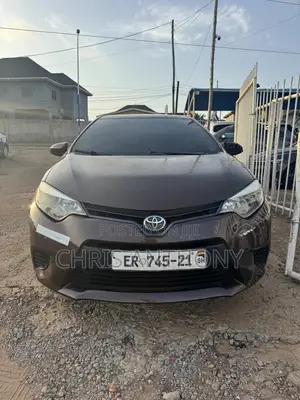 Toyota Corolla LE 4dr Sedan (1.8L 4cyl CVT) 2016 Brown