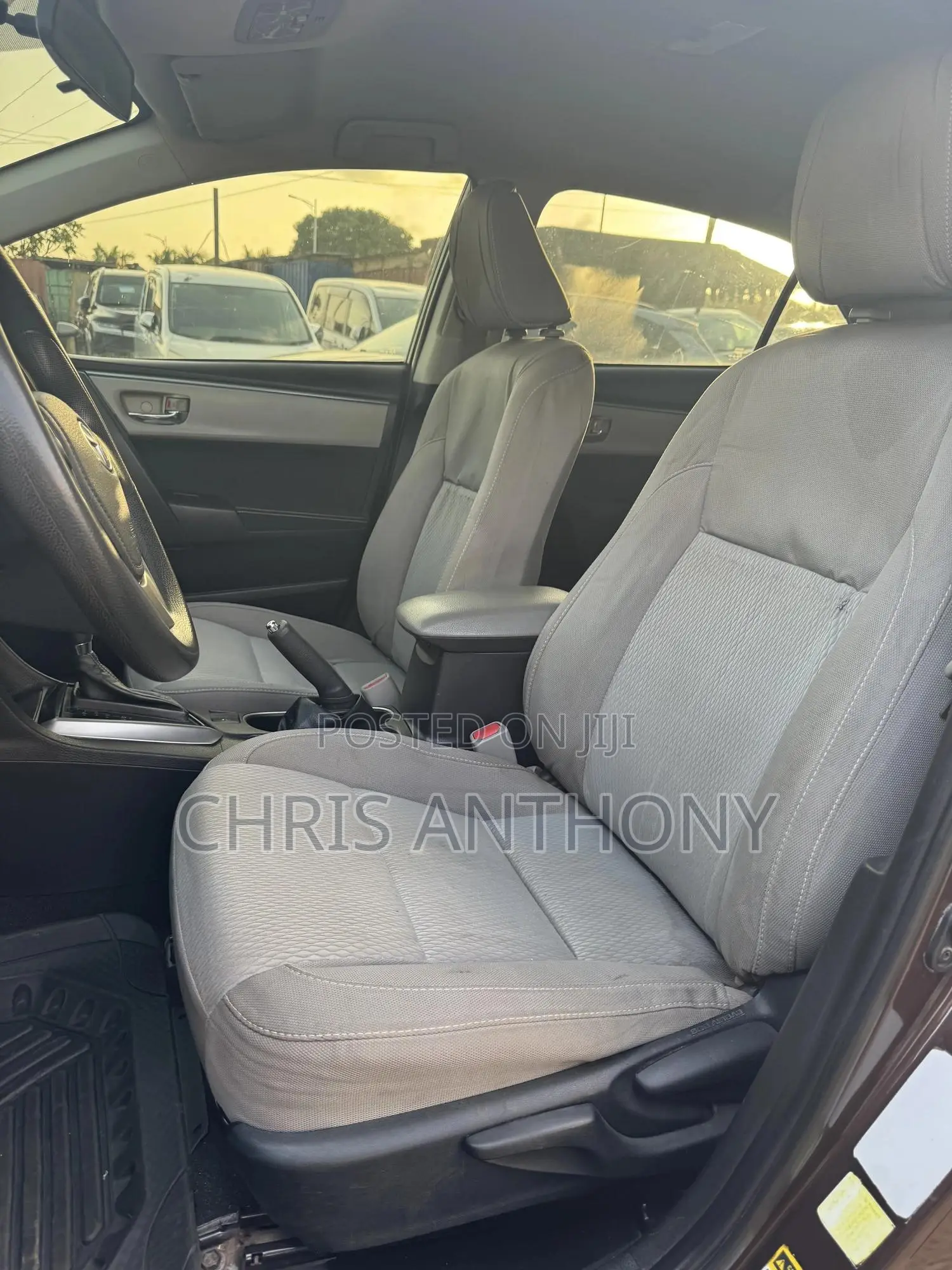Toyota Corolla LE 4dr Sedan (1.8L 4cyl CVT) 2016 Brown