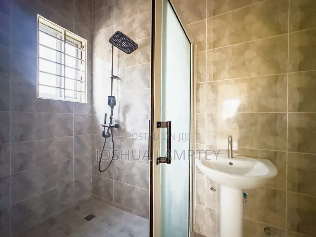 3bdrm House in Spintex Estate, Baatsona Total for sale