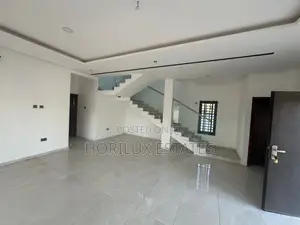 4bdrm Duplex in Tema Com. 25 for sale