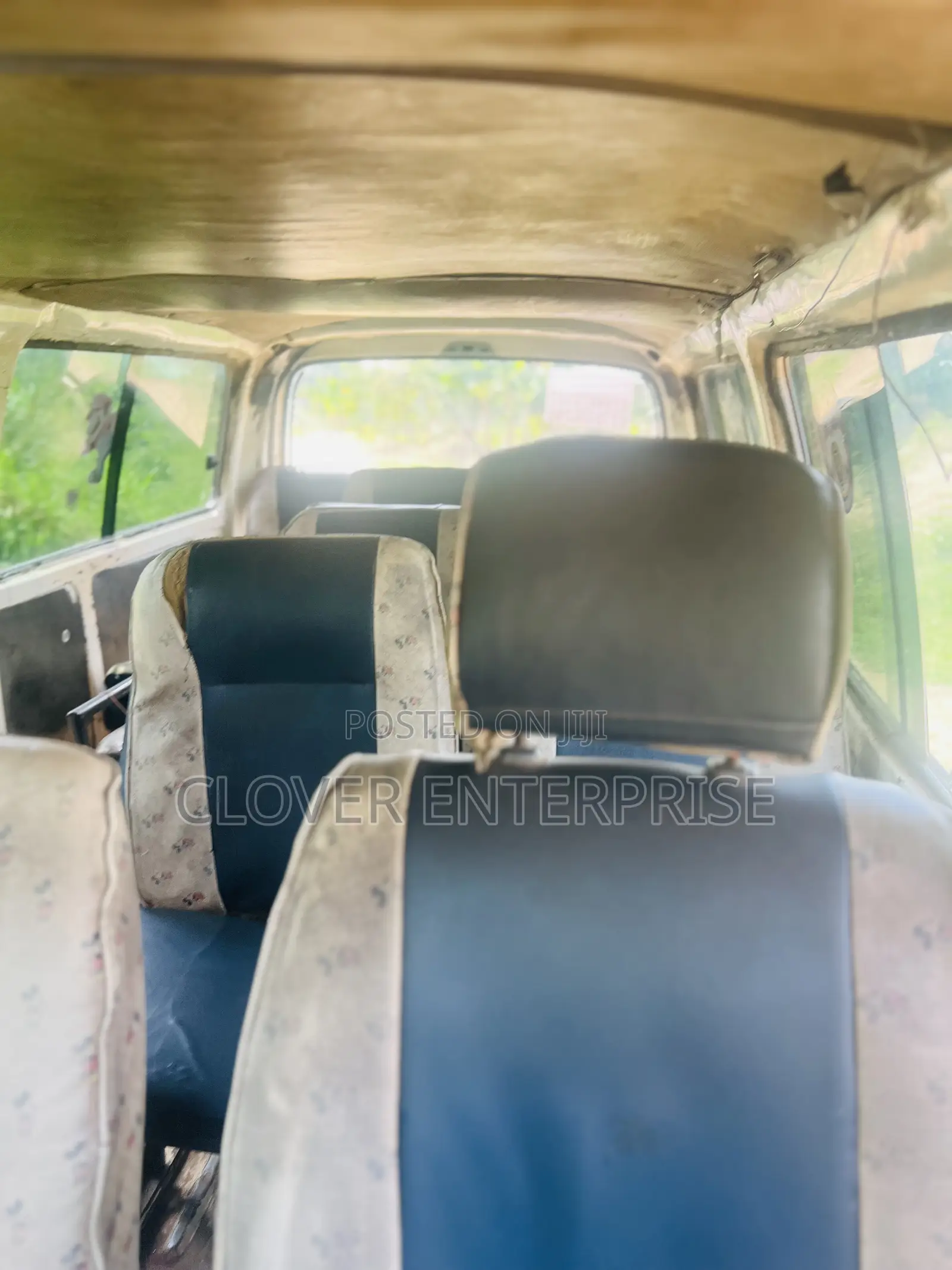 Toyota HiAce 2003 White