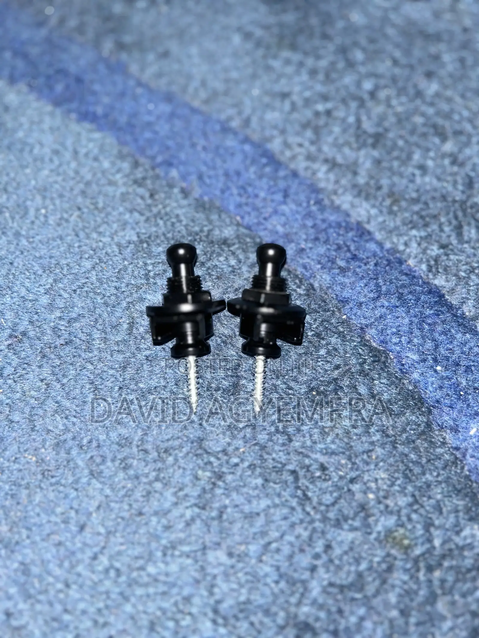 Guitar Strap Locks