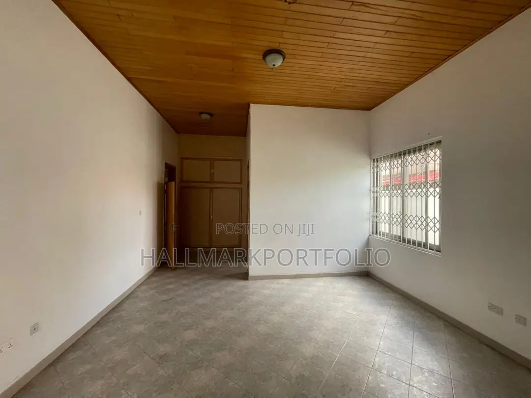 6bdrm House in East Legon for rent