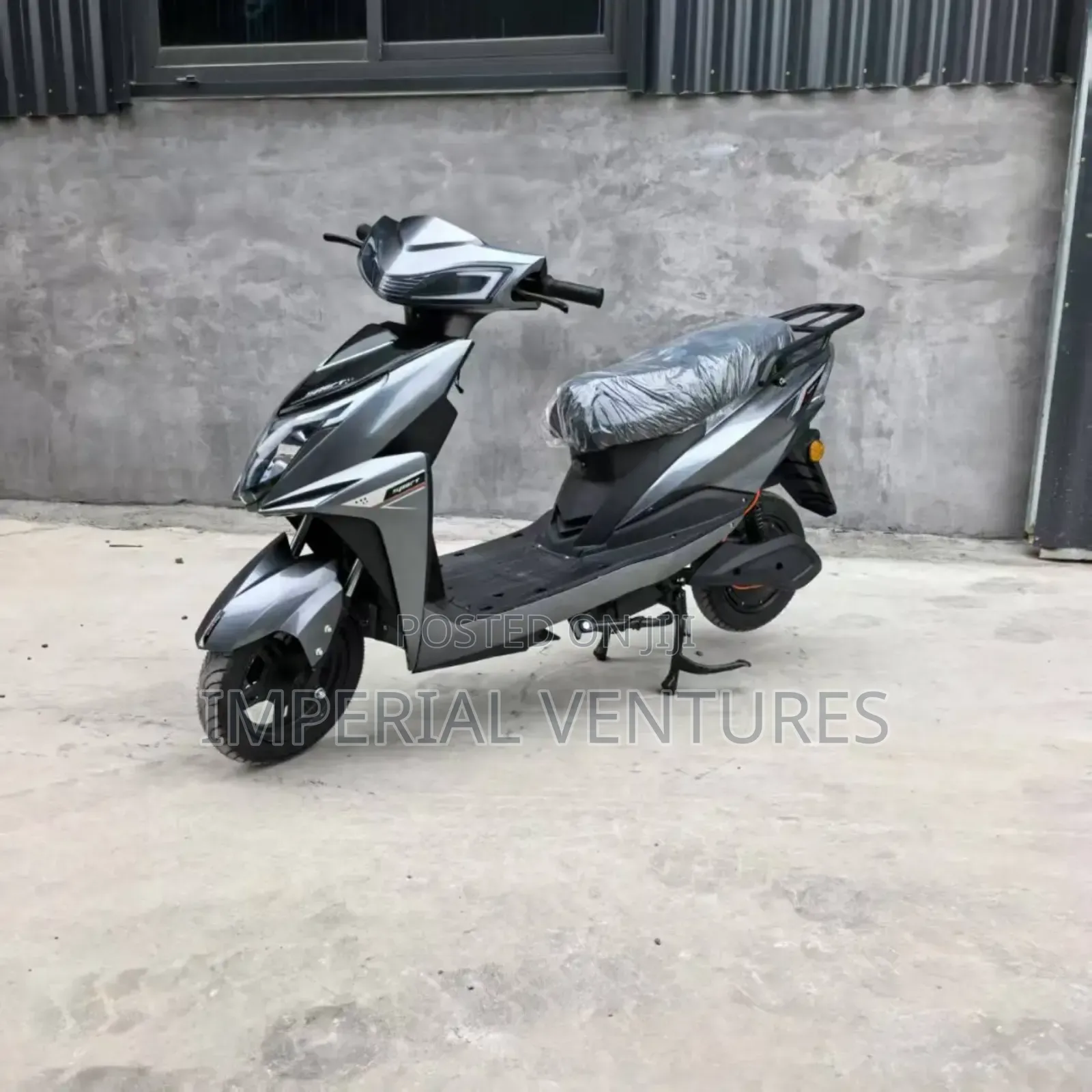 New Arc Vector 2025 White