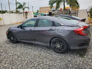 Honda Civic LX 4dr Hatchback (1.5L 4cyl) 2017 Gray