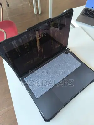 Laptop Apple MacBook Air 2025 M4 16GB Apple M4 Pro SSD 512GB