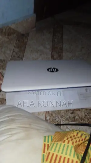Laptop HP 14-dq2031tg 4GB eMMC 32GB