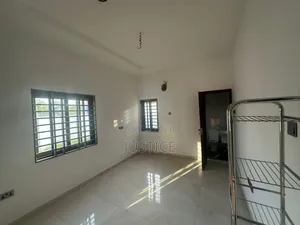 4bdrm House in C25 Tema, Community 25 for sale