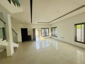 4bdrm House in C25 Tema, Community 25 for sale