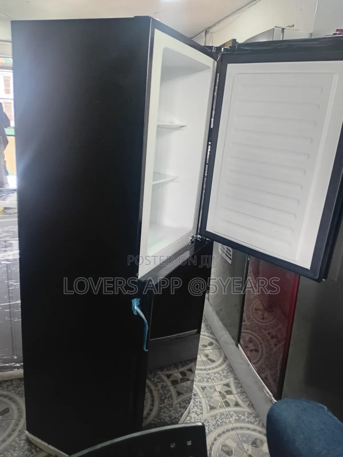 Westpool 243l Black Double Door Beauty Refrigerator.