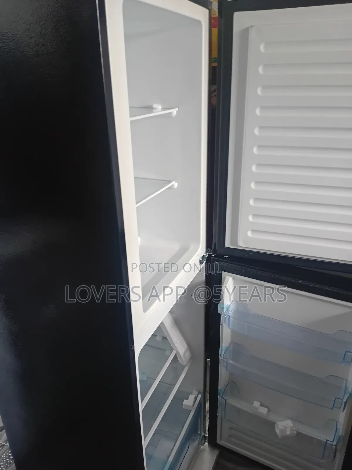 Black 243l Stylish Premium Double Door Refrigerator.