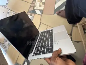 Laptop Apple MacBook Pro 2015 8GB Intel Core i5 SSD 128GB