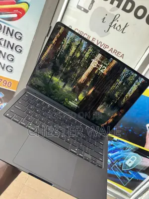 Laptop Apple MacBook Air 2025 M4 13-inch 16GB Apple M4 SSD 256GB
