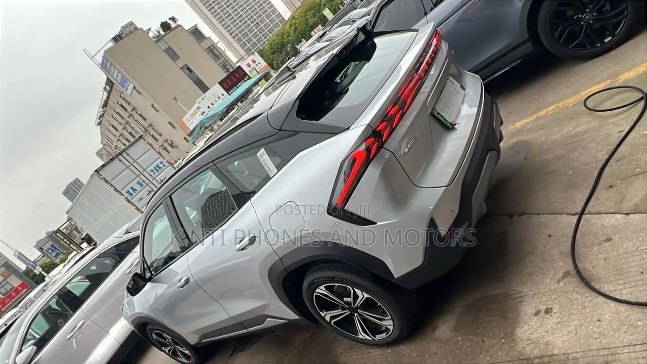 New Geely Galaxy L7 2025 Gray