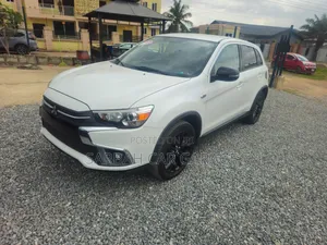 Mitsubishi Outlander Sport SE 2.4 2018 White