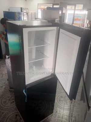 Westpool Chill Max 243liters Top Freezer