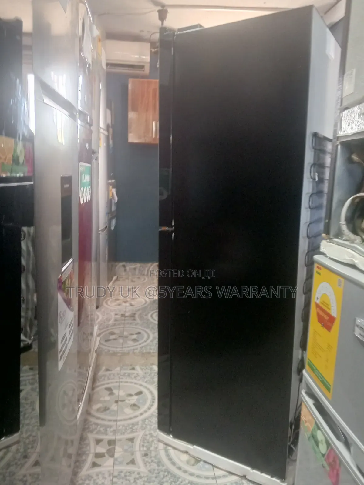 Westpool Clean Frost 243liters Refrigerator