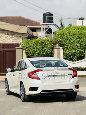 Honda Civic Touring Sedan 2019 White