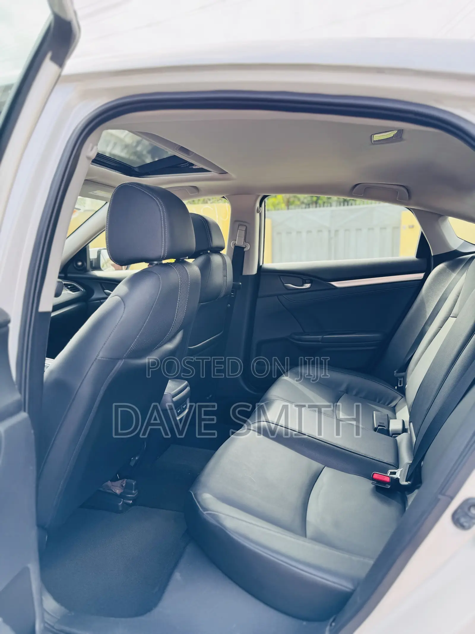 Honda Civic Touring Sedan 2019 White