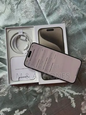 Apple iPhone 15 Pro Max 256 GB Silver