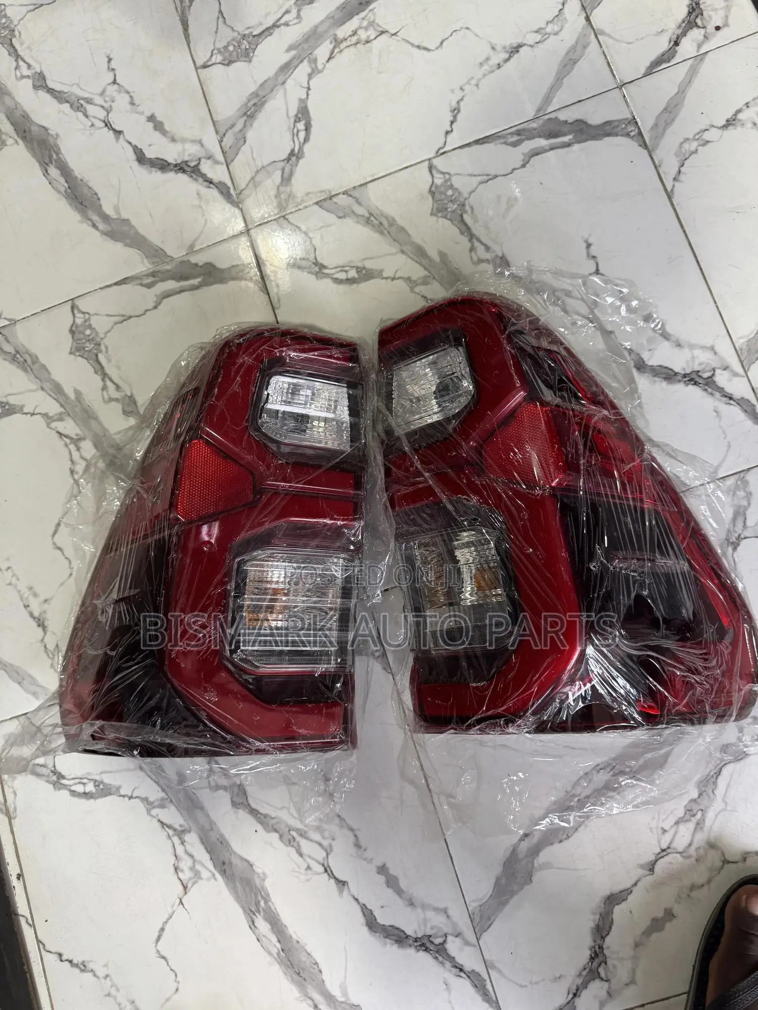Toyota Hilux 2020 2021 2022 2023 2024 2025 Taillight Pair