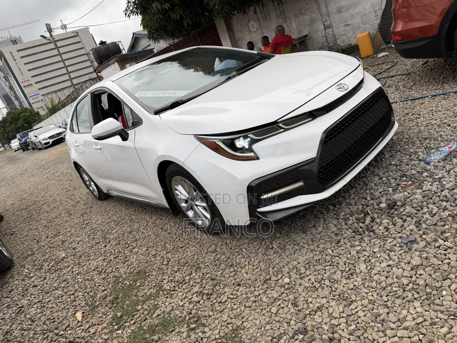Toyota Corolla LE 2020 White