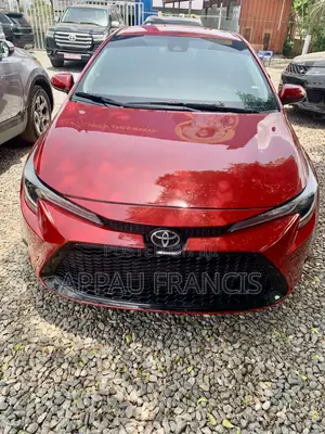 Toyota Corolla SE 2021 Red