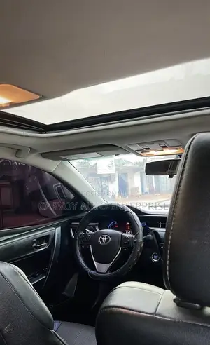 Toyota Corolla S w/Special Edition Pkg (1.8L 4cyl CVT) 2016 Blue