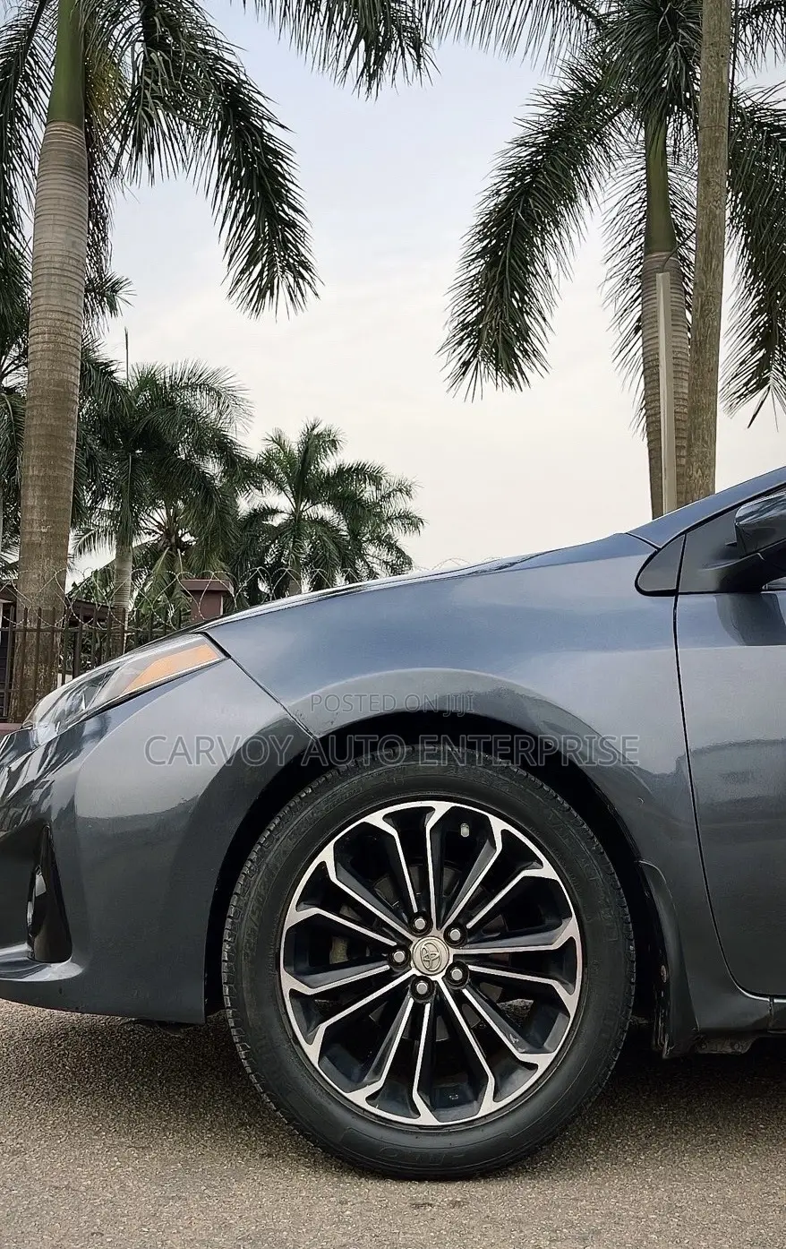 Toyota Corolla S w/Special Edition Pkg (1.8L 4cyl CVT) 2016 Blue