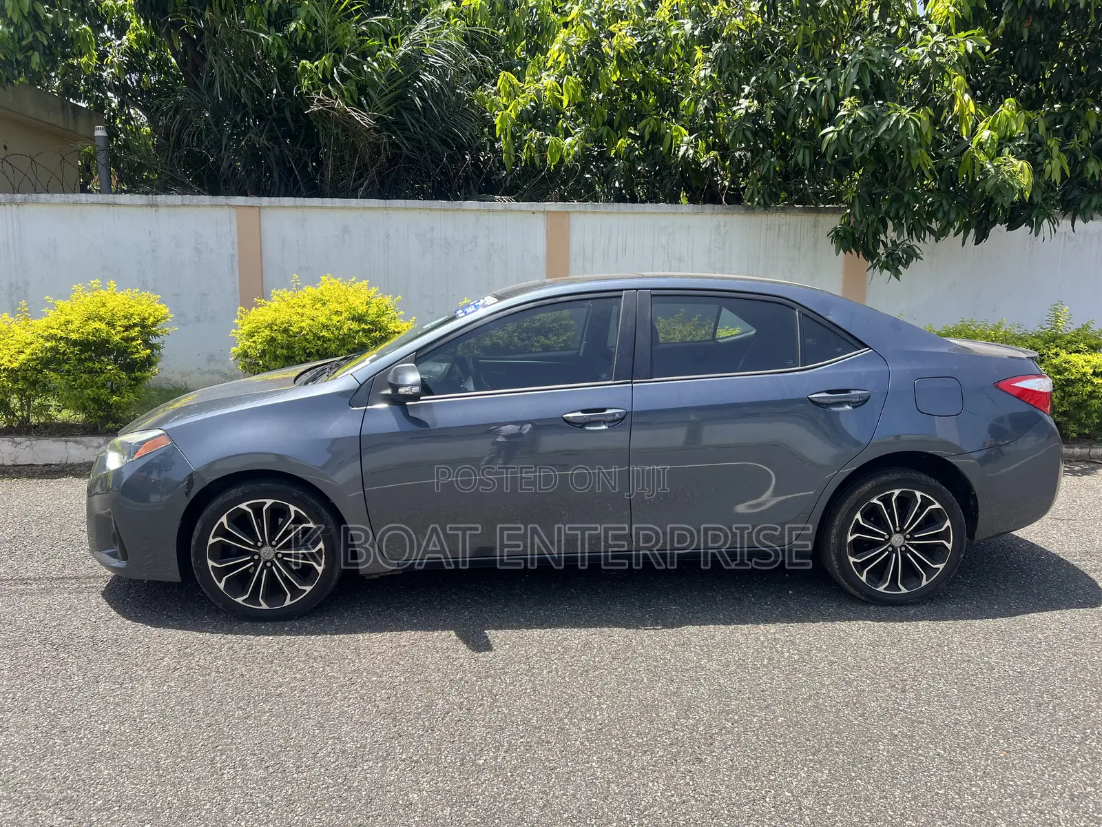 Toyota Corolla S 4dr Sedan (1.8L 4cyl CVT) 2016 Gray