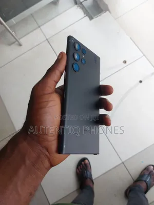 Samsung Galaxy S22 Ultra Screen