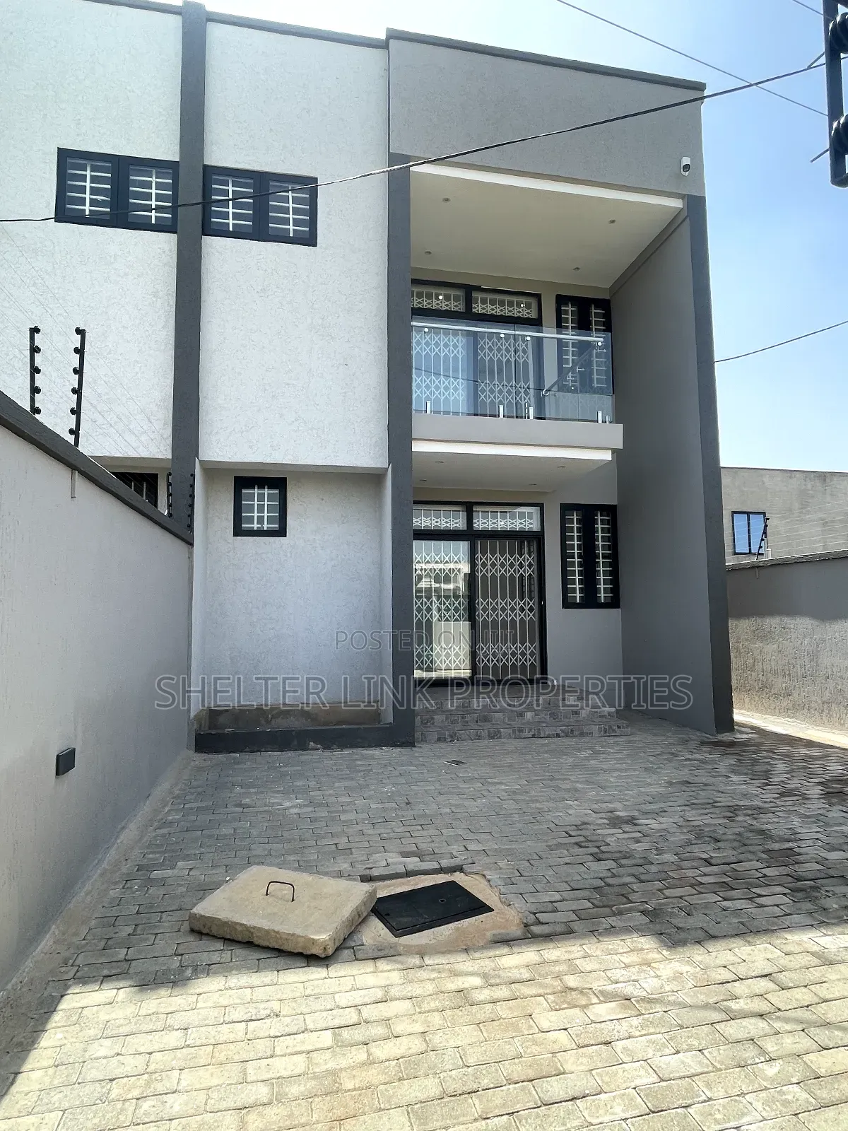 2bdrm House in Adenta Ashiyie, New Site for sale