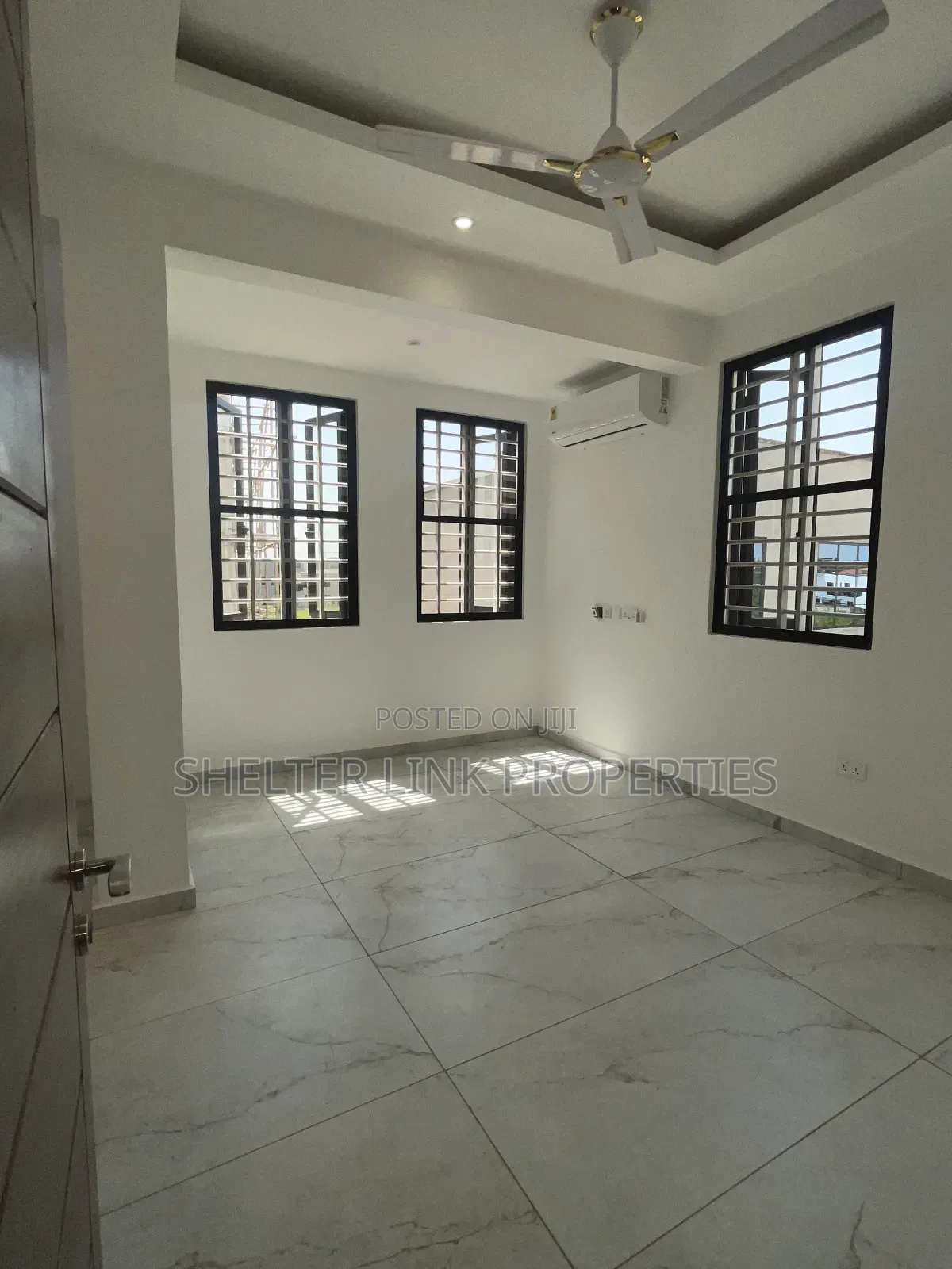 2bdrm House in Adenta Ashiyie, New Site for sale