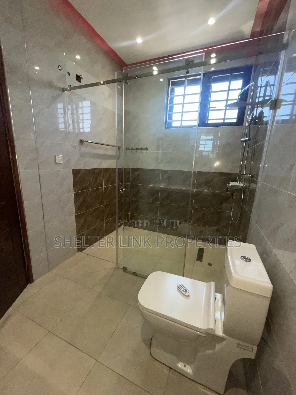 2bdrm House in Adenta Ashiyie, New Site for sale