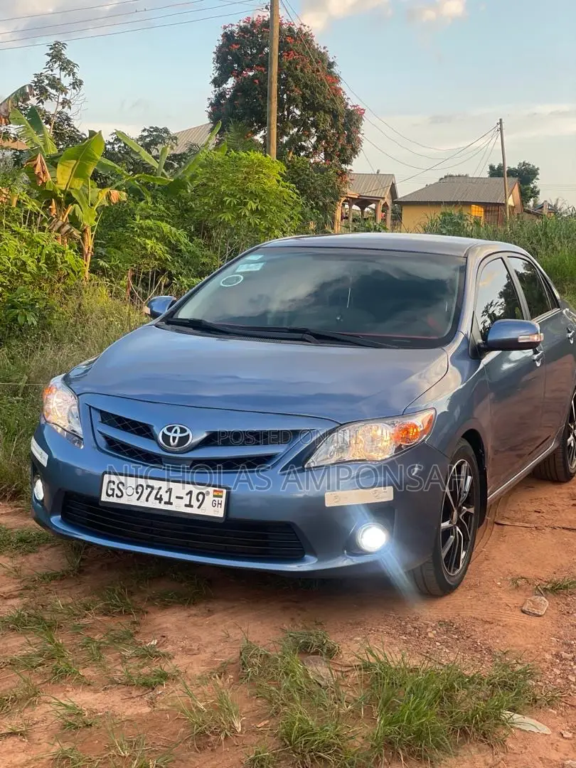 Toyota Corolla LE 4dr Sedan (1.8L 4cyl 4A) 2011 Blue