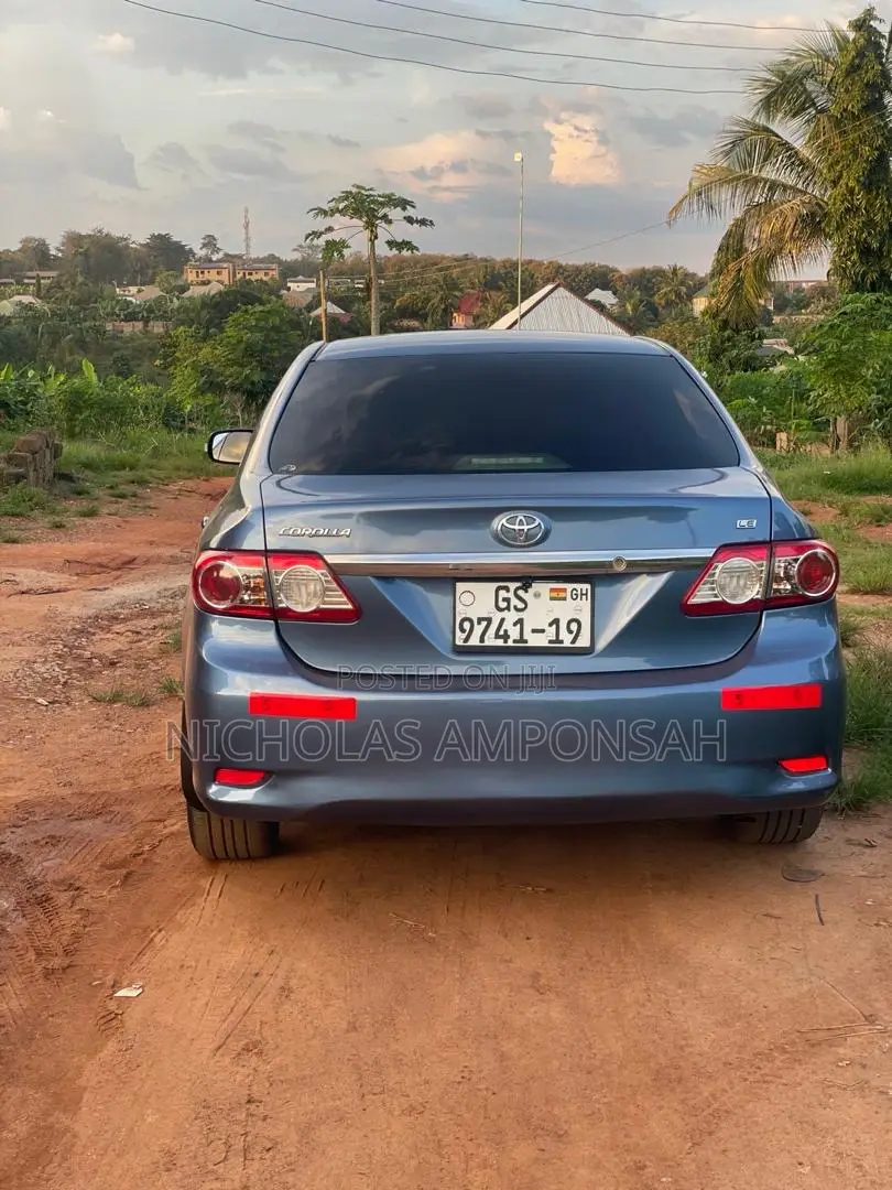Toyota Corolla LE 4dr Sedan (1.8L 4cyl 4A) 2011 Blue