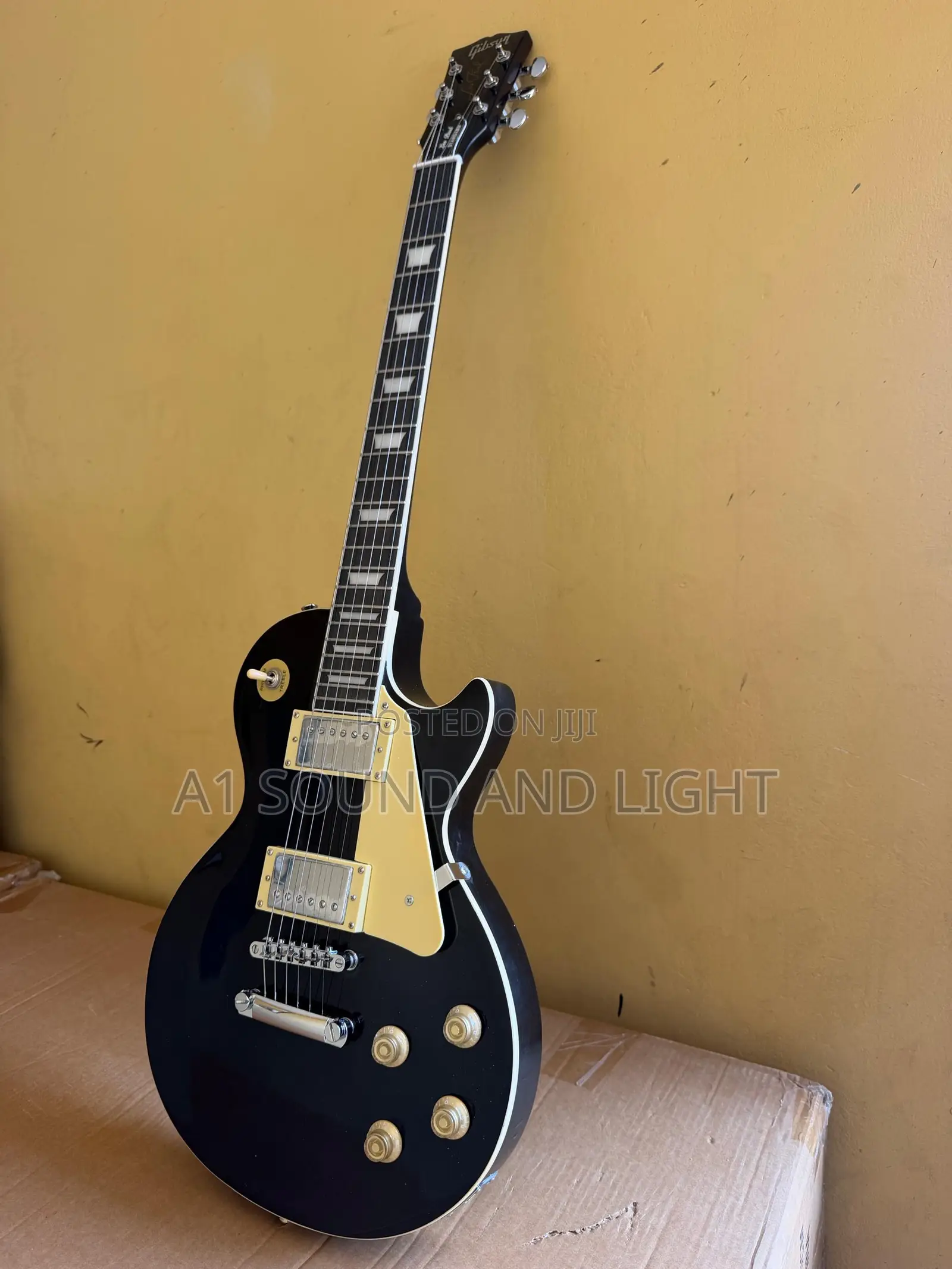 Gibson Les Paul Electric Guitar