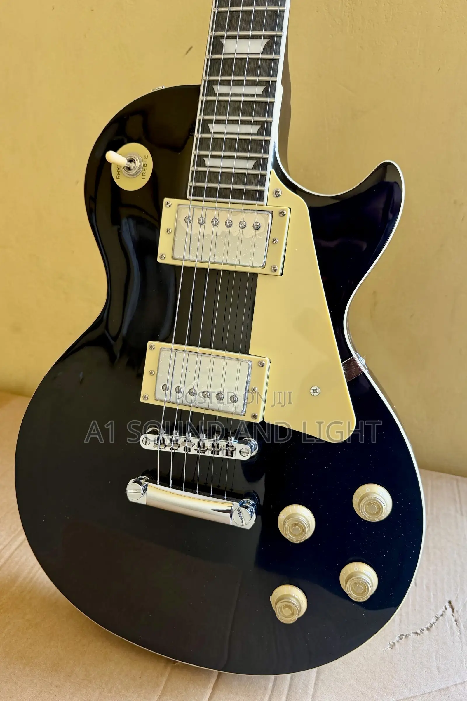 Gibson Les Paul Electric Guitar