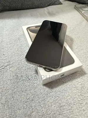 Apple iPhone 15 Pro Max 256 GB Silver
