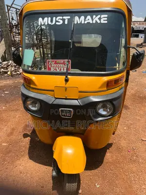 Bajaj RE 2024 Yellow