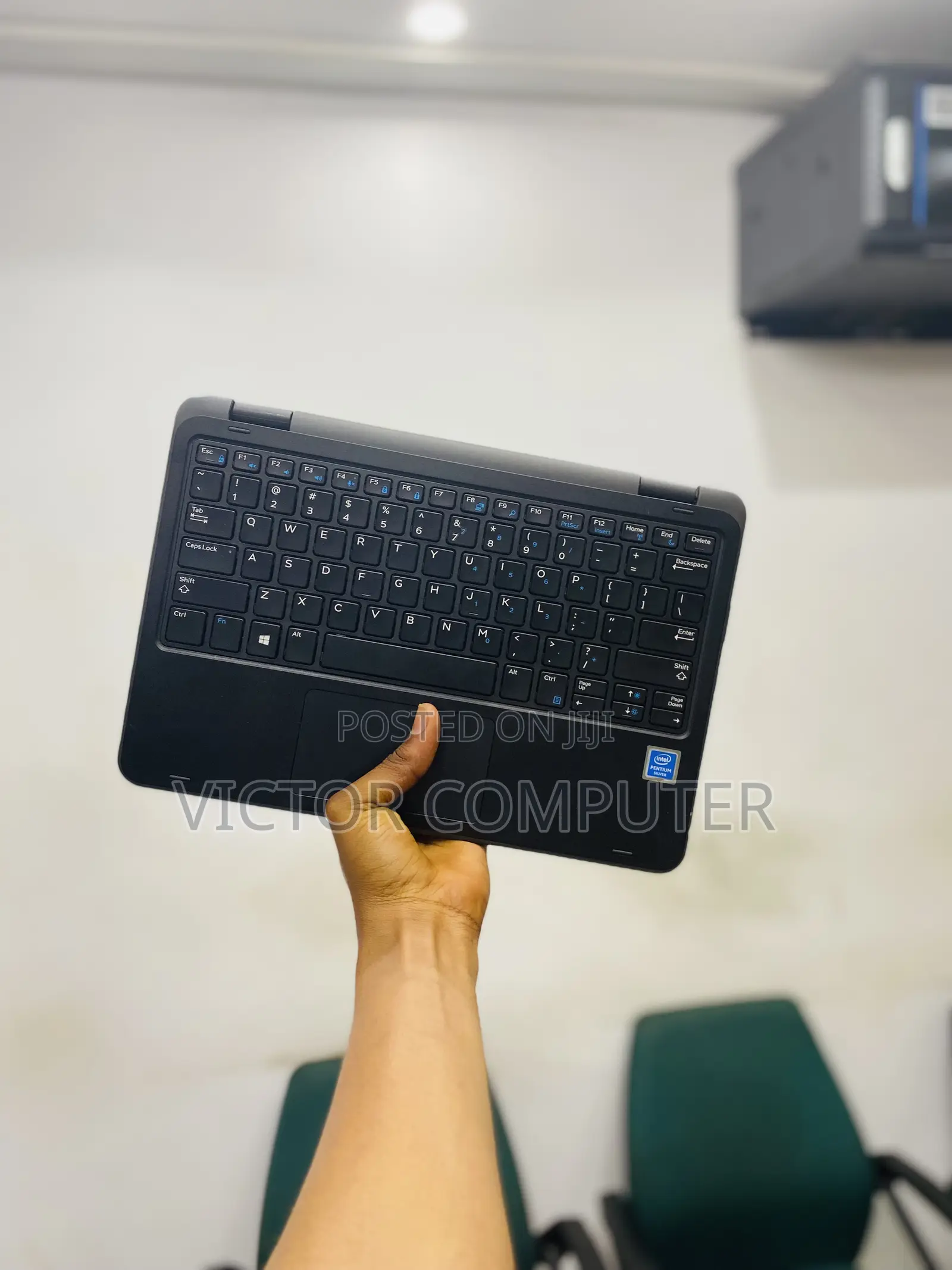 New Laptop Dell Latitude 3189 8GB Intel Pentium SSD 128GB