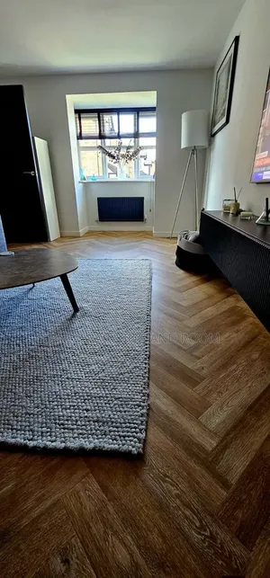 Professional Vinyl Tilers Layer